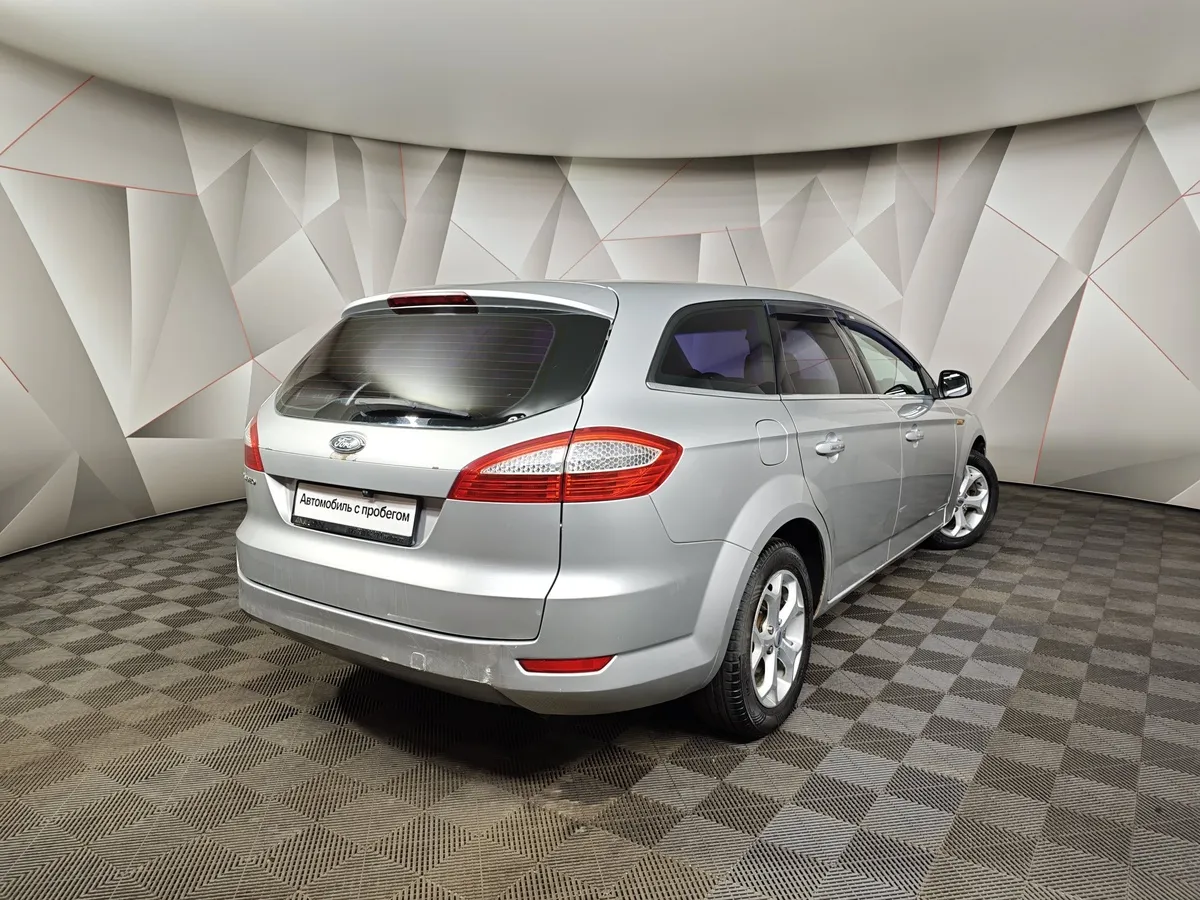 Ford Mondeo 2.3 AT (160 л.с.) Trend Серебристый в АВИЛОН. Слайд №2
