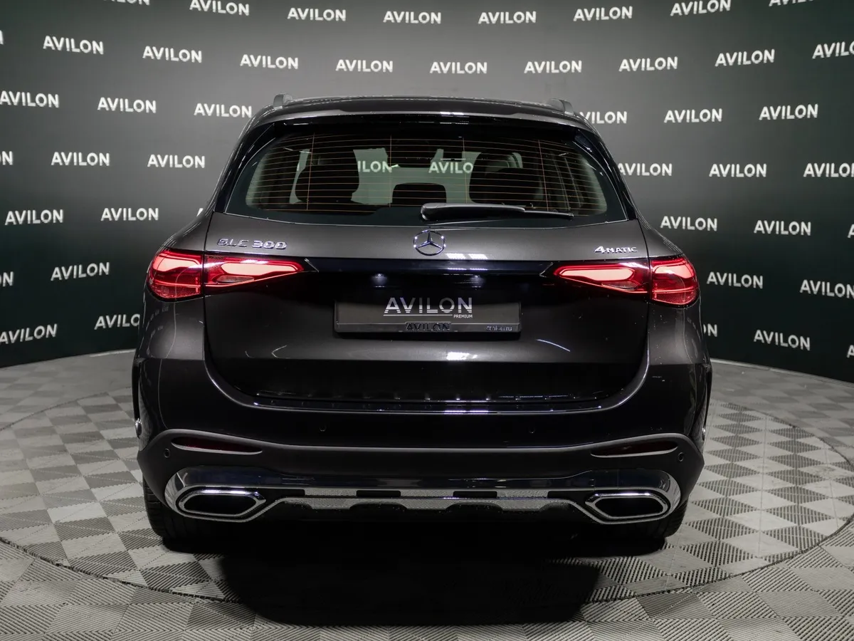 Mercedes-Benz GLC 300 4MATIC 9G-TRONIC (258 л.с.) Серый в АВИЛОН. Слайд №6