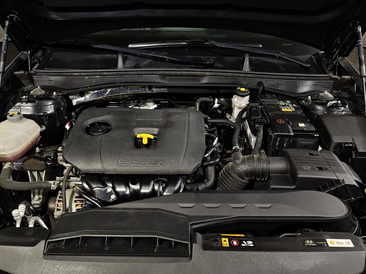 Hyundai Sonata 2.0 MPI (150 л.с.) Style Черный в АВИЛОН. Слайд №11