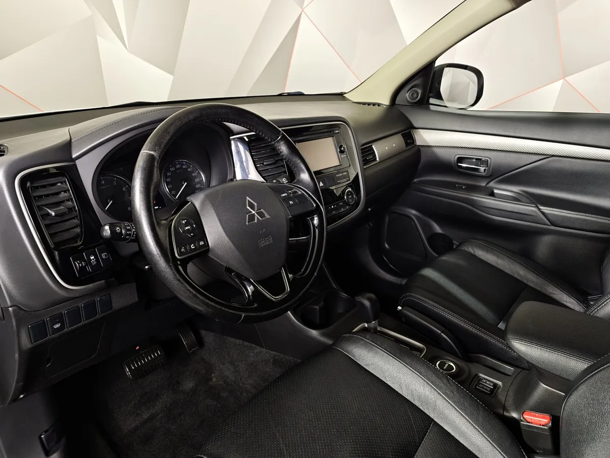 Mitsubishi Outlander 2.0 MIVEC CVT 4WD (146 л.с.) Intense Plus Белый в АВИЛОН. Слайд №19