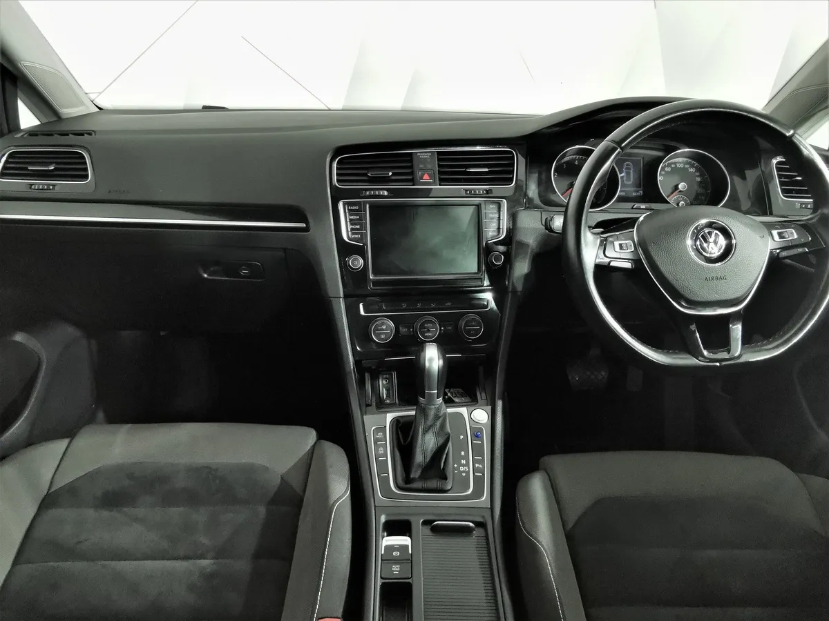 Volkswagen Golf 1.4 TSI BlueMotion DSG (140 л.с.) Highline Серый в АВИЛОН. Слайд №13