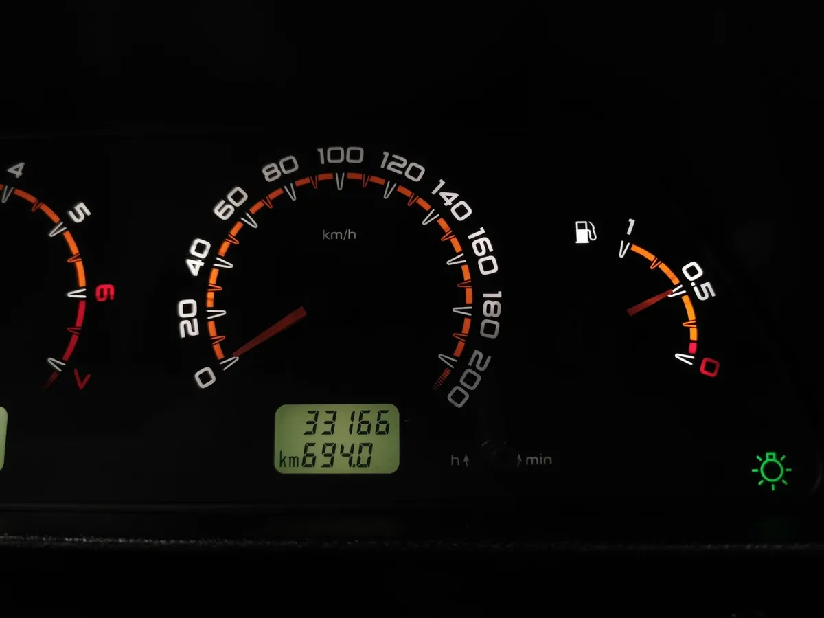 ВАЗ (Lada) 4x4 1.7 MT 8 кл. (Евро-4) (83 л.с.) Серебристый в АВИЛОН. Слайд №15