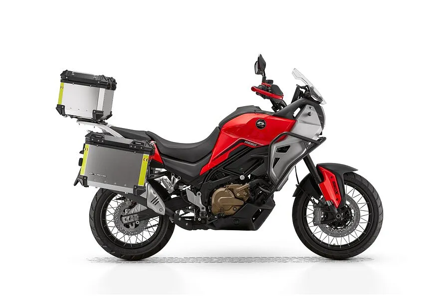 QJMOTOR SVT 650X 650 см³ (76 л.с.) 650 Красный в АВИЛОН. Слайд №5