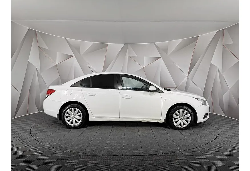 Chevrolet Cruze 1.6 AT (109 л.с.) Белый в АВИЛОН. Слайд №6