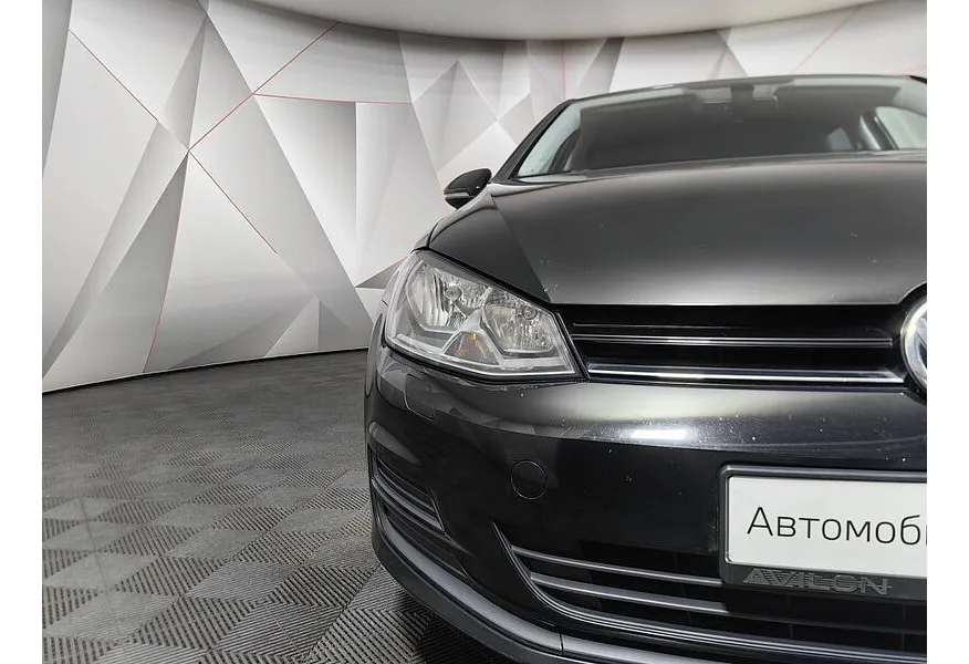 Volkswagen Golf 1.6 AT (110 л.с.) Comfortline Черный в АВИЛОН. Слайд №16