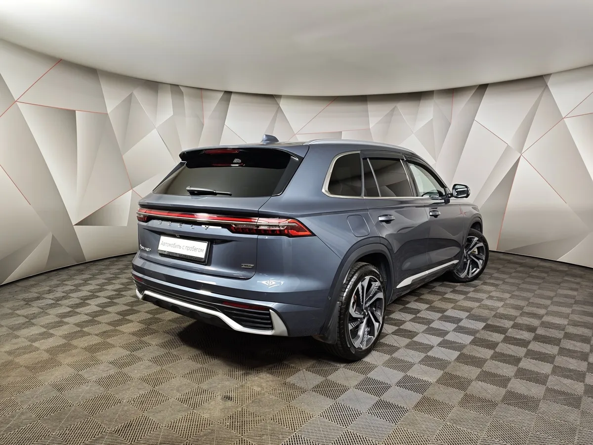 Geely Monjaro 2.0T 8AT 4WD (238 л.с.) Flagship Серый в АВИЛОН. Слайд №2