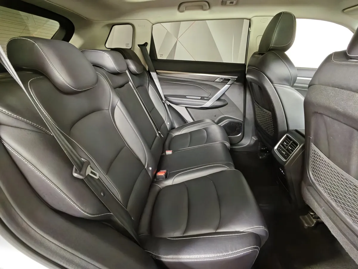 Geely Atlas Pro 1.5T 7DCT AWD (177 л.с.) Flagship+ Серый в АВИЛОН. Слайд №16
