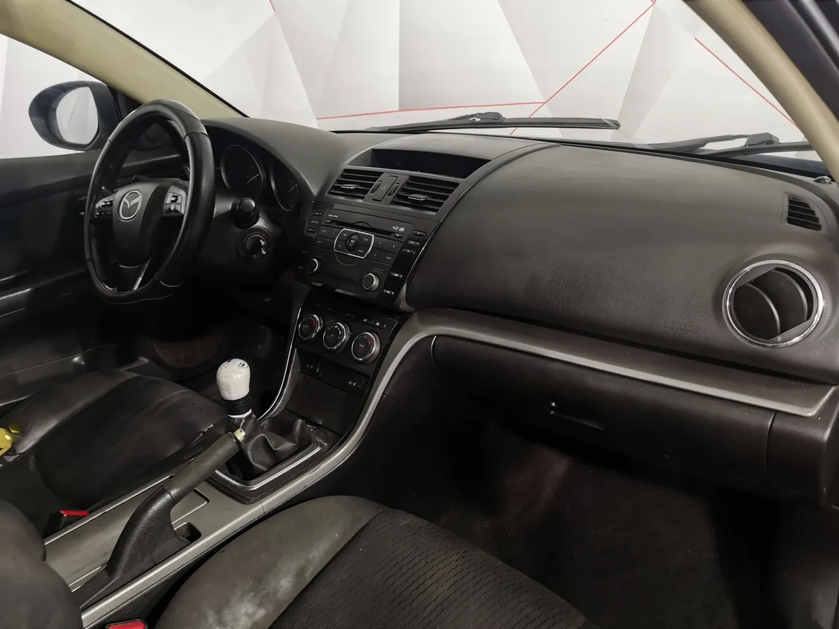 Mazda 6 1.8 MT (120 л.с.) Черный в АВИЛОН. Слайд №10