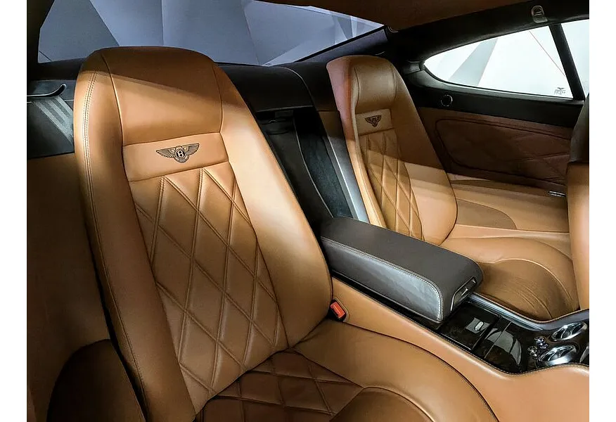 Bentley Continental GT 6.0 AT Twin Turbo (560 л.с.) Черный в АВИЛОН. Слайд №15