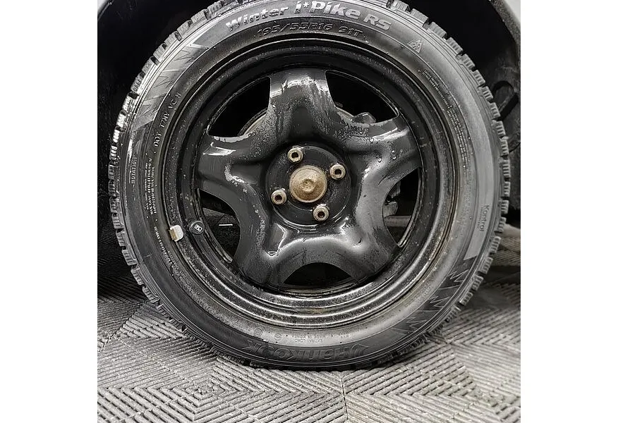 ВАЗ (Lada) Vesta 1.6 CVT (113 л.с.) Серый в АВИЛОН. Слайд №9