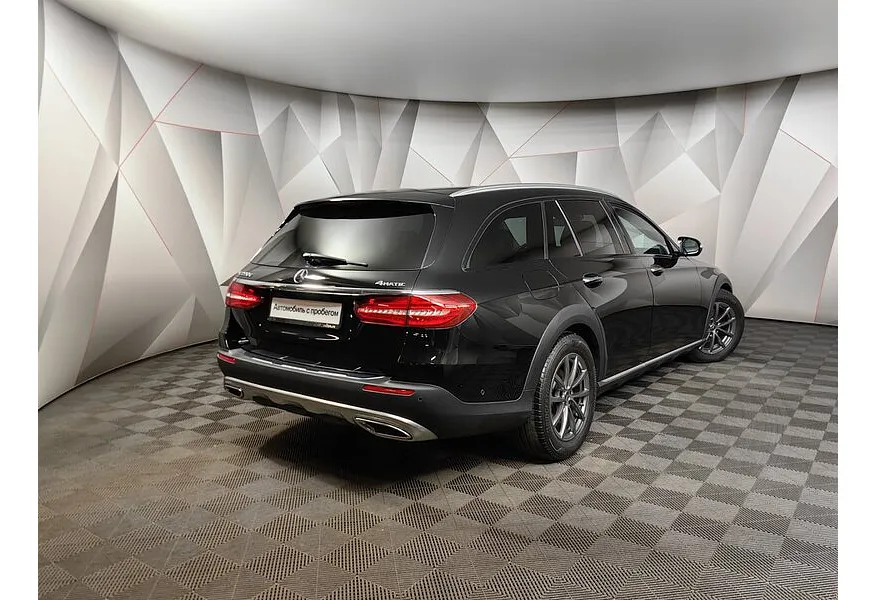 Mercedes-Benz E-Класс E 220 d 4MATIC 9G-TRONIC (194 л.с.) Luxury Черный в АВИЛОН. Слайд №2