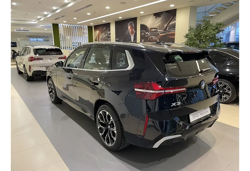 BMW X3 xDrive30L AT (258 л.с.) Черный в АВИЛОН. Слайд №6