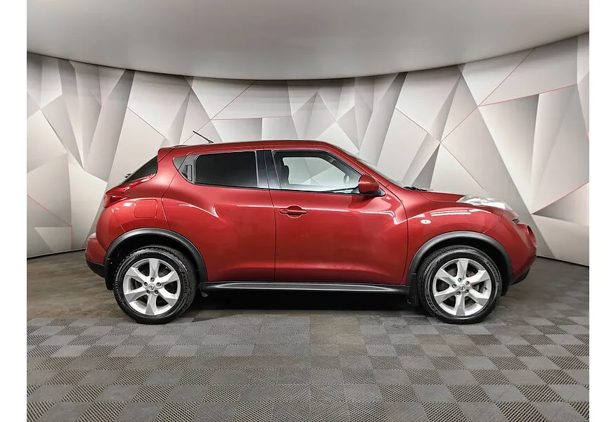 Nissan Juke 1.6 CVT (117 л.с.) Красный в АВИЛОН. Слайд №3