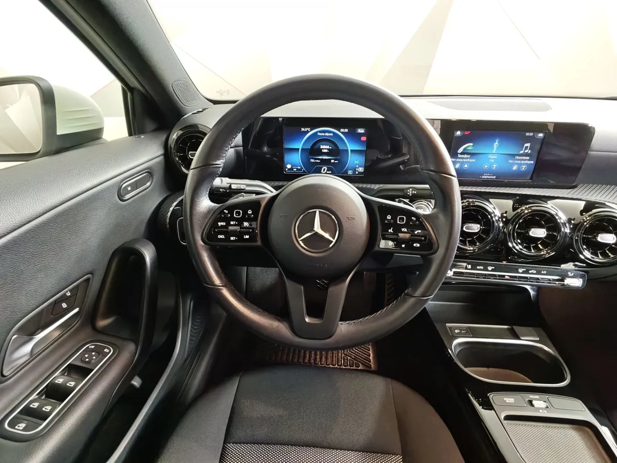 Mercedes-Benz A-Класс A 200 7G-DCT (150 л.с.) Comfort Белый в АВИЛОН. Слайд №20