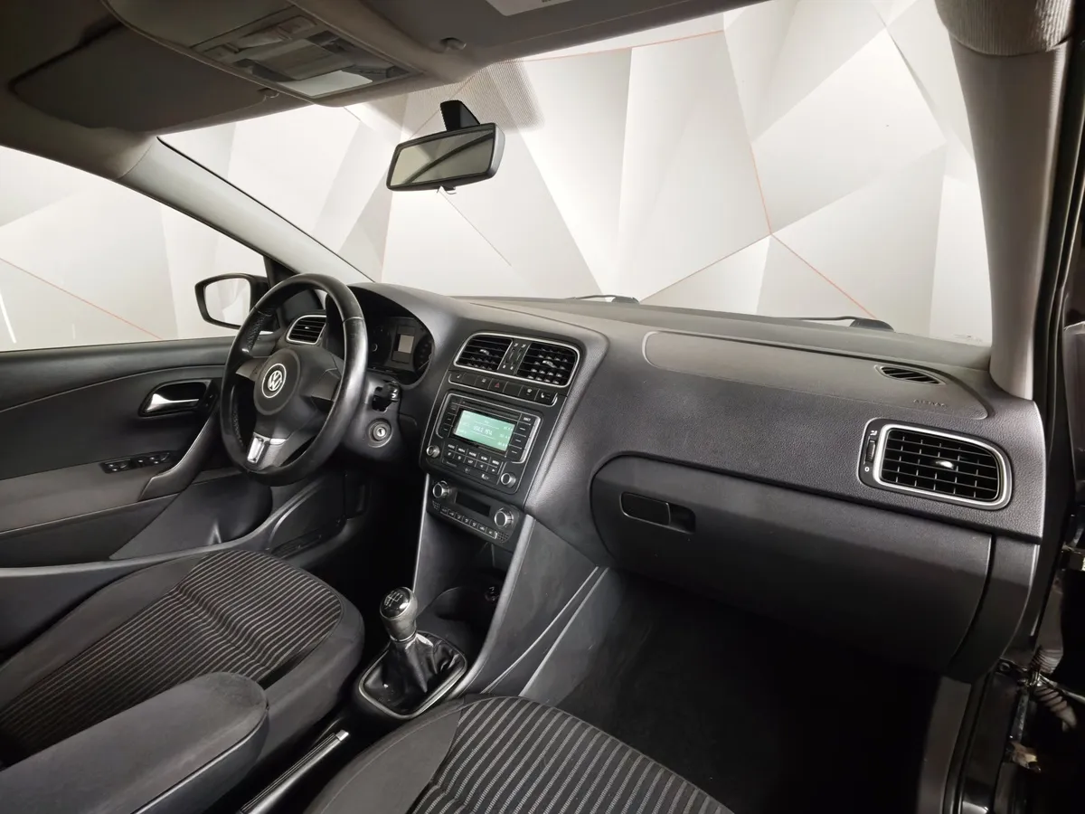 Volkswagen Polo 1.6 Tiptronic (105 л.с.) Comfortline Черный в АВИЛОН. Слайд №12