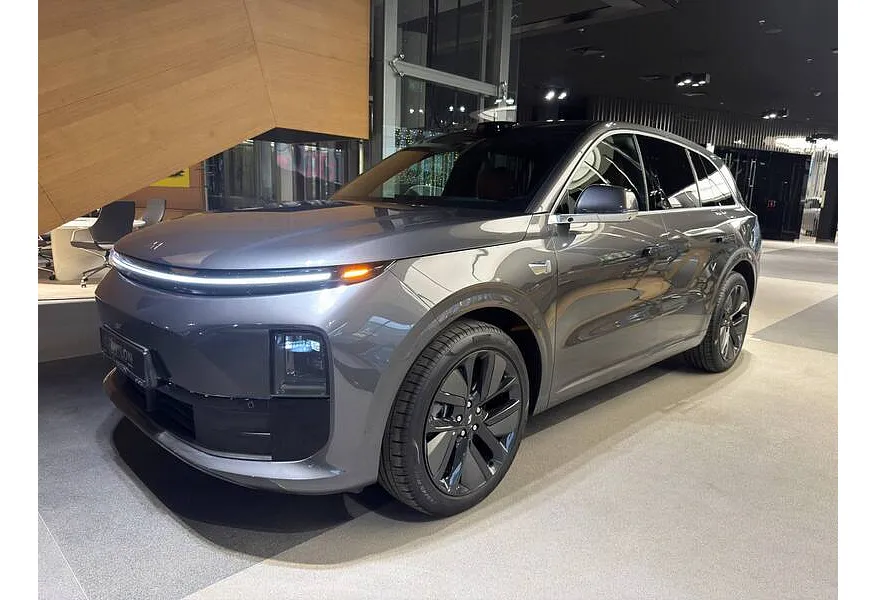 АВИЛОН - Li Auto L6 1.5 AT 4WD (150 л.с.) Max Серый - slide 9503974