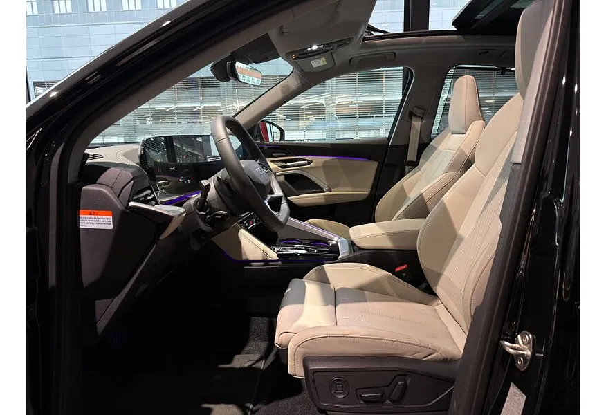 Audi Q5 Sportback 2.0 TDI S tronic quattro (204 л.с.) Черный в АВИЛОН. Слайд №12