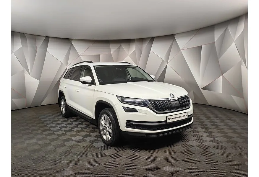 АВИЛОН - Skoda Kodiaq 1.4 TSI DSG 4X4 (150 л.с.) Белый - slide 1