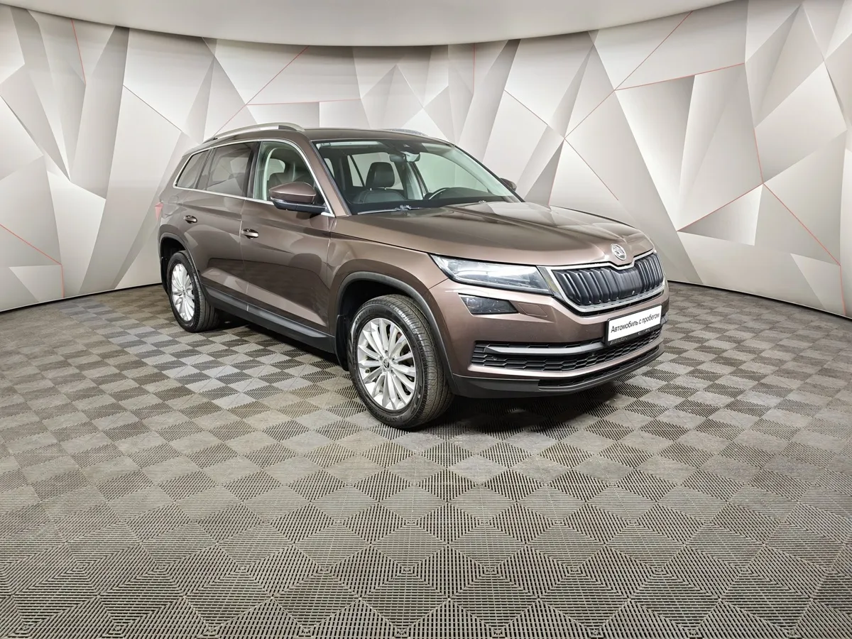 Skoda Kodiaq 2.0 TDI DSG 4X4 (150 л.с.) Коричневый в АВИЛОН. Слайд №3