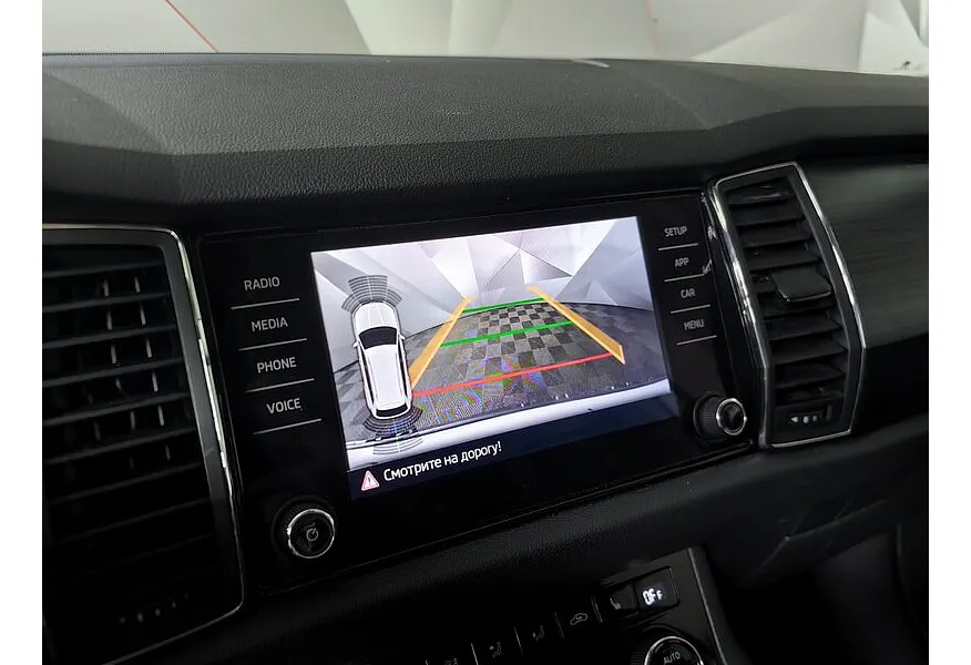 АВИЛОН - Skoda Kodiaq 1.4 TSI DSG 4X4 (150 л.с.) Белый - slide 12