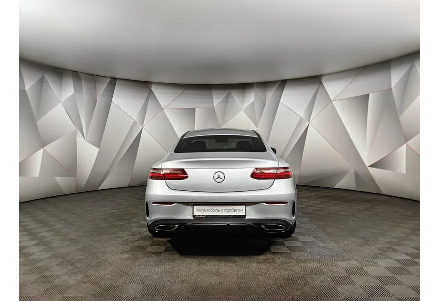 Mercedes-Benz E-Класс E 200 4MATIC 9G-TRONIC (184 л.с.) Sport Plus Серебристый в АВИЛОН. Слайд №8