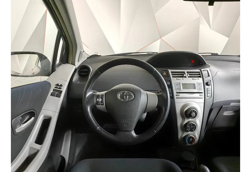 LIVE. Слайд №10