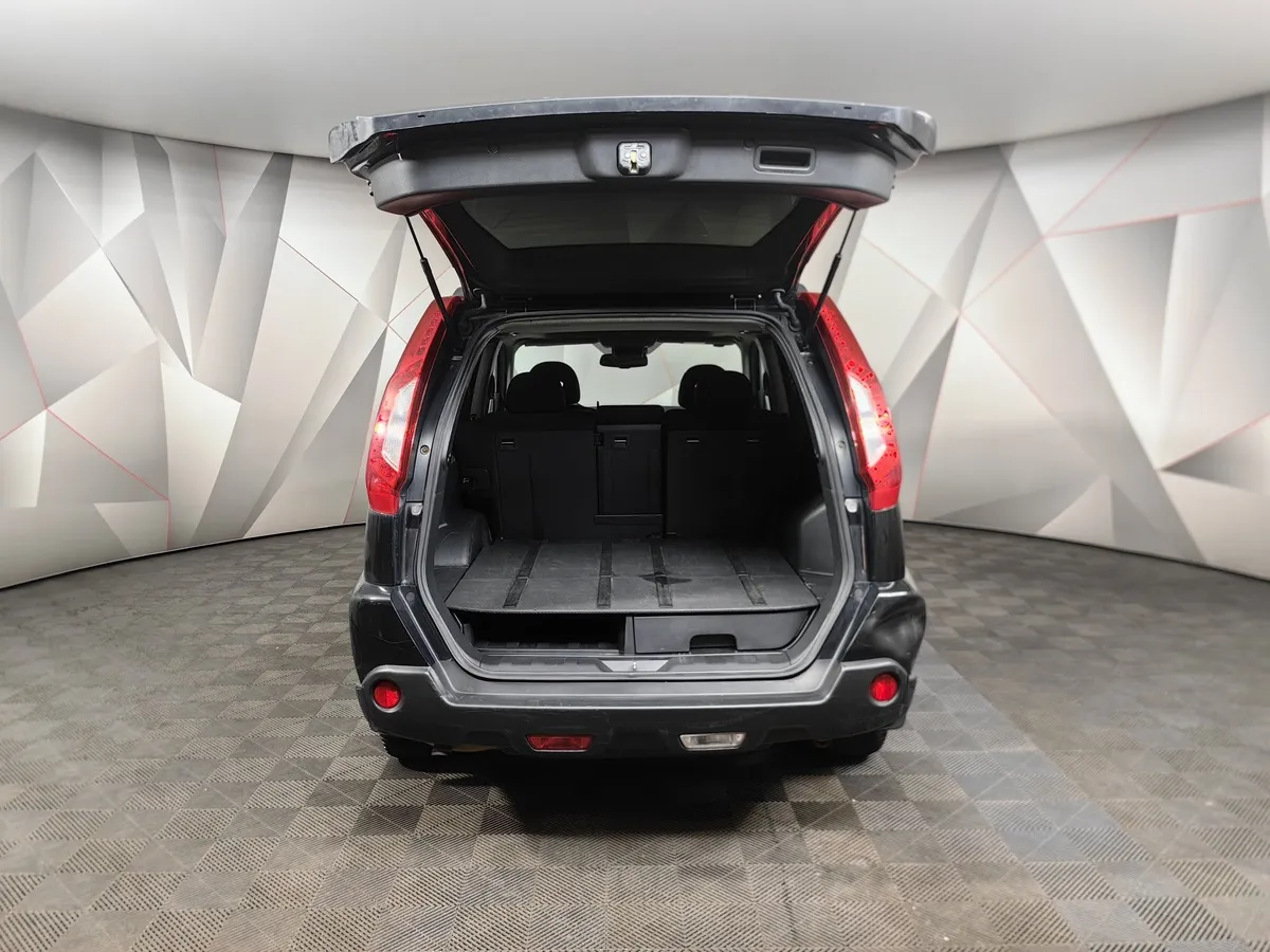 Nissan X-Trail 2.0 CVT AWD (141 л.с.) Черный в АВИЛОН. Слайд №11