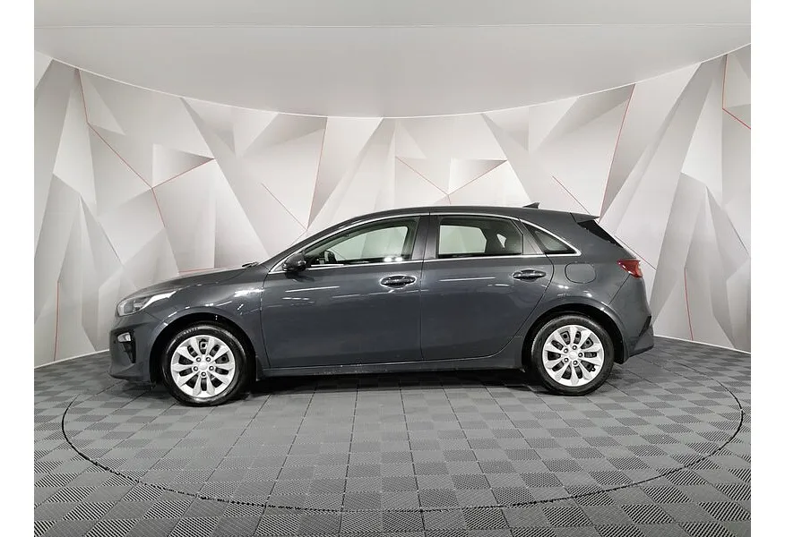 LIVE. Слайд №3