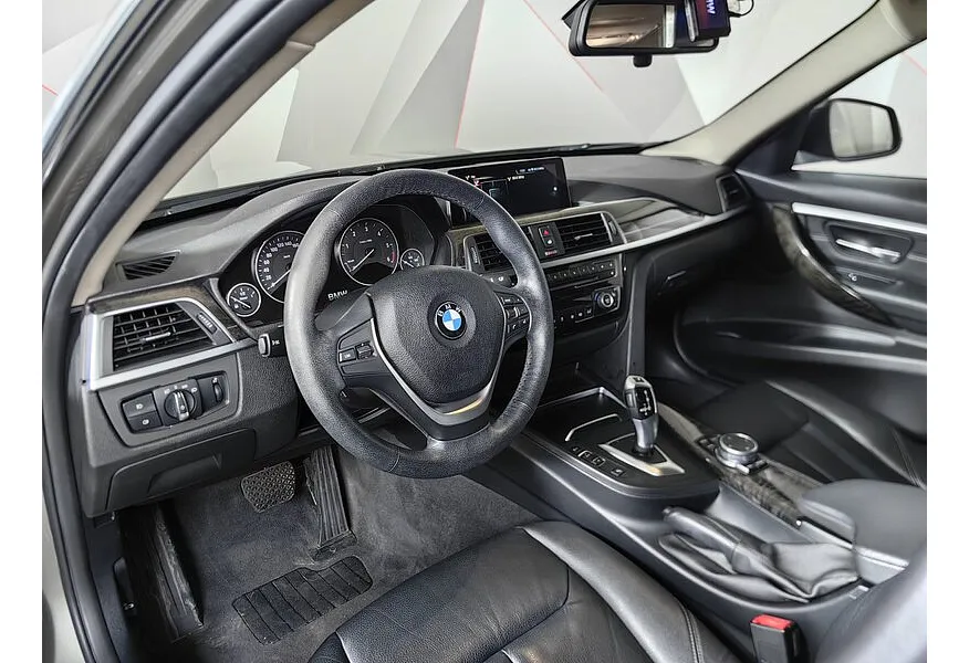 BMW 3 серия 320d xDrive AT (190 л.с.) Luxury Line Серый в АВИЛОН. Слайд №12
