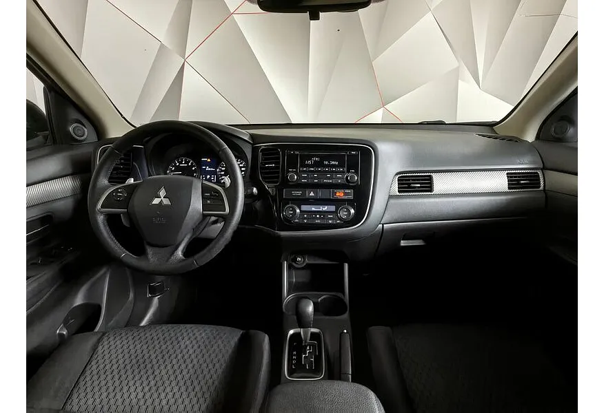 Mitsubishi Outlander 2.4 CVT 4WD (167 л.с.) Серебристый в АВИЛОН. Слайд №14