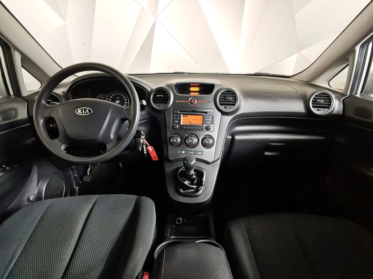 Kia Carens 1.6 MT (126 л.с.) Серебристый в АВИЛОН. Слайд №13