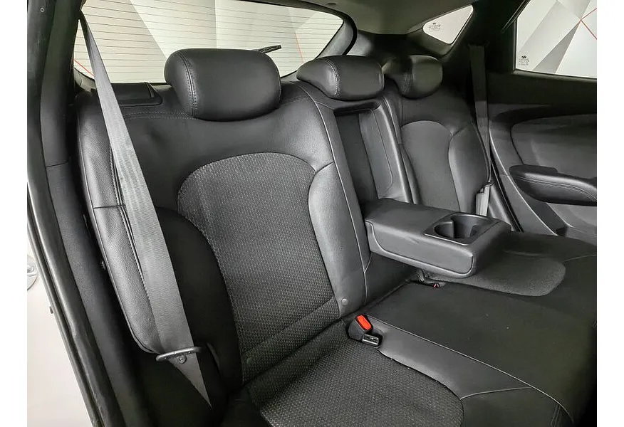Hyundai ix35 2.0 CRDi AT 4WD (184 л.с.) Comfort + Navi Белый в АВИЛОН. Слайд №14