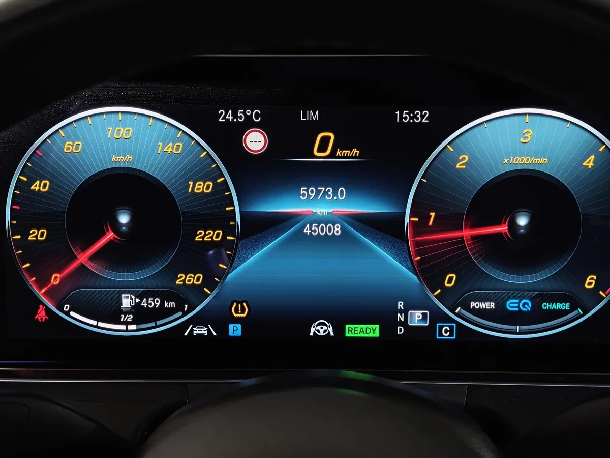Mercedes-Benz CLS 350 d AT 4Matic (249 л.с.) Sport Черный в АВИЛОН. Слайд №18