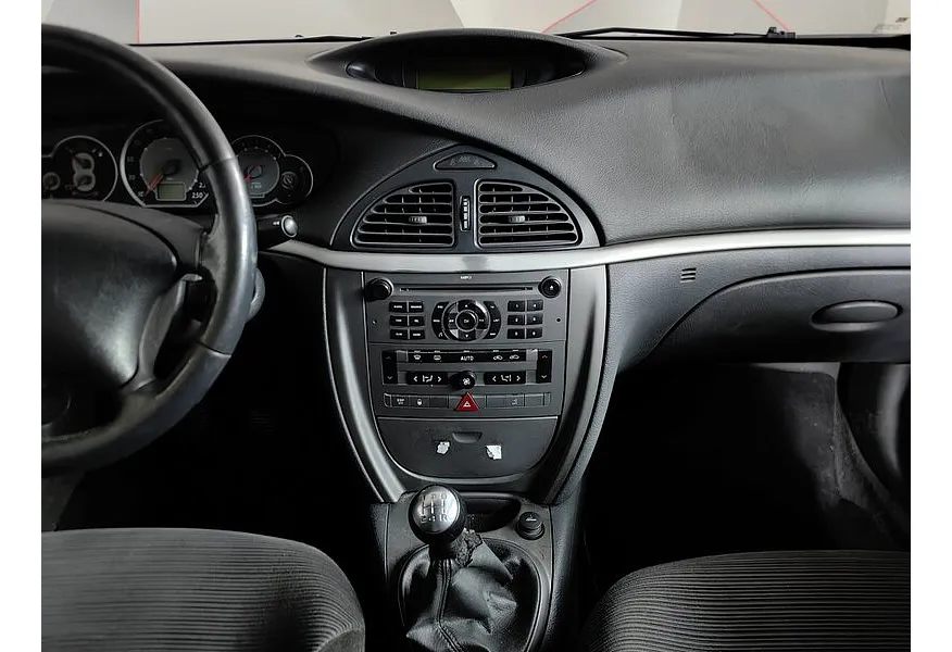 Citroen C5 2.0 AT (140 л.с.) Синий в АВИЛОН. Слайд №11