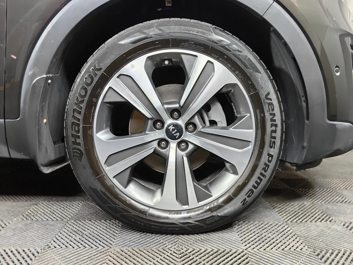 Kia Sorento 2.2 CRDi AT AWD (200 л.с.) Premium Коричневый в АВИЛОН. Слайд №9