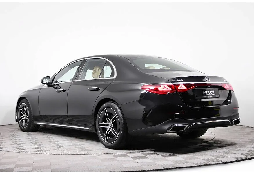 АВИЛОН - Mercedes-Benz E-Класс E 300 4MATIC (258 л.с.) Черный - slide 5