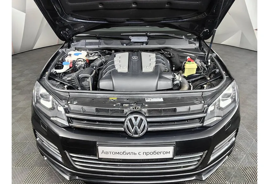 Volkswagen Touareg 3.0 TDI Tiptronic 4Motion (245 л.с.) V6 TDI Черный в АВИЛОН. Слайд №11