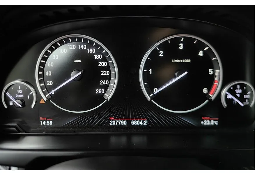 BMW X5 xDrive30d Steptronic (249 л.с.) Черный в АВИЛОН. Слайд №12