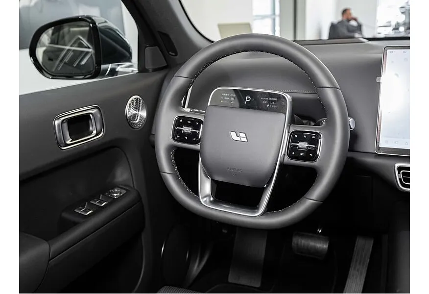Li Auto L7 1.5 AT 4WD (449 л.с.) Ultra Зеленый в АВИЛОН. Слайд №8