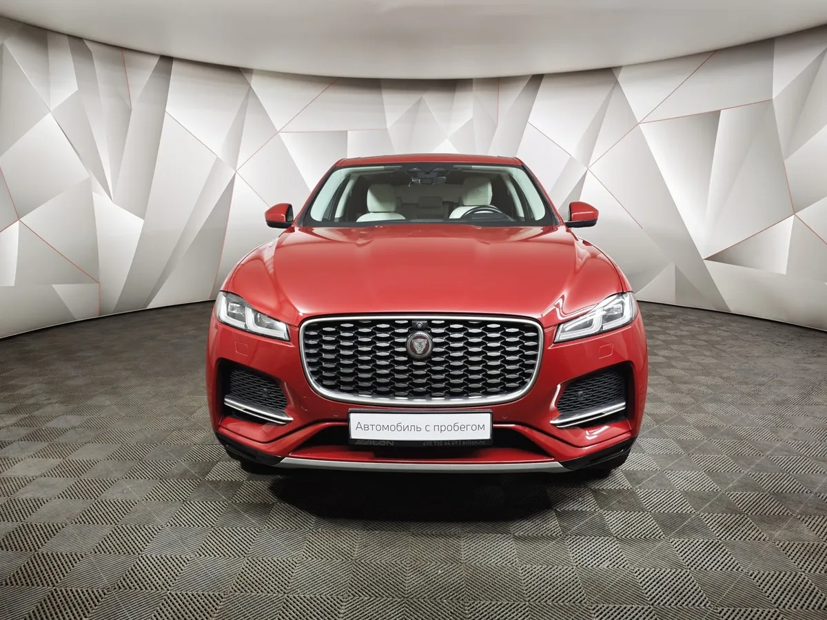 Jaguar F-Pace 2.0P AT AWD (249 л.с.) SE Красный в АВИЛОН. Слайд №5
