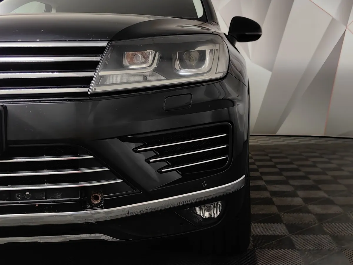 Volkswagen Touareg 3.0 TDI Tiptronic 4Motion (245 л.с.) Черный в АВИЛОН. Слайд №10