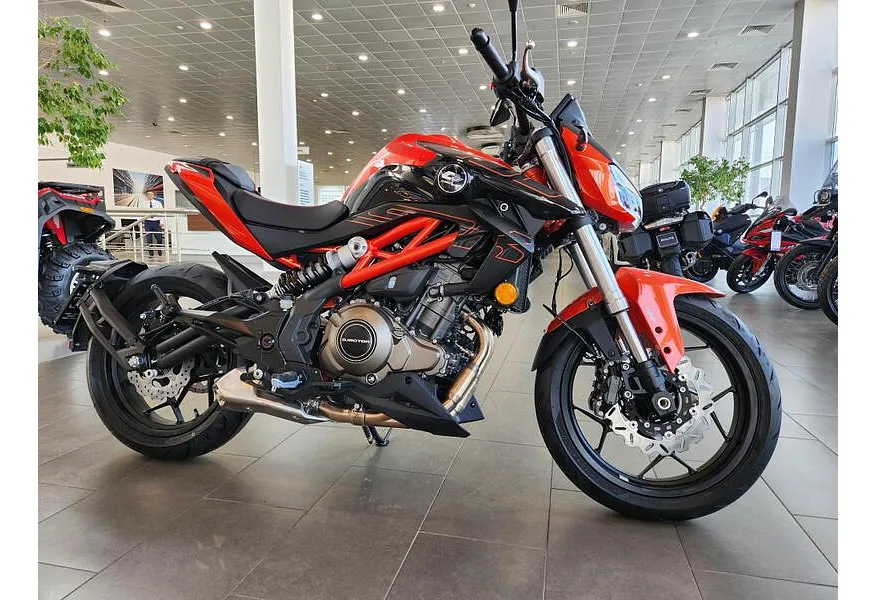 LIVE. Слайд №4