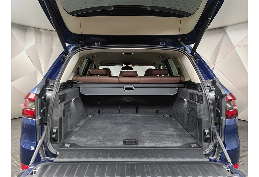 BMW X5 xDrive30d Steptronic (249 л.с.) Business Plus Синий в АВИЛОН. Слайд №9