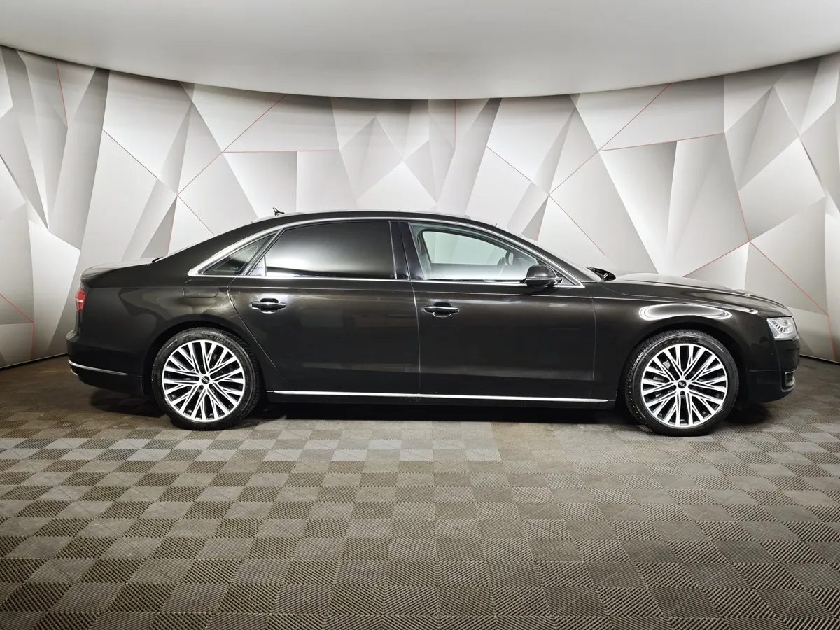 Audi A8 3.0 TFSI L tiptronic quattro (310 л.с.) Черный в АВИЛОН. Слайд №5