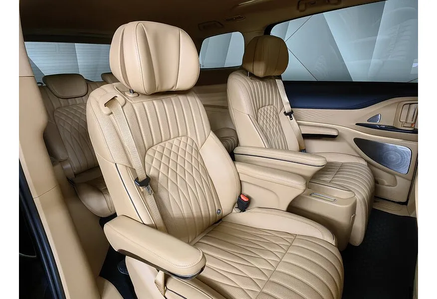 Voyah Dreamer EV AT AWD (435 л.с.) Фиолетовый в АВИЛОН. Слайд №15