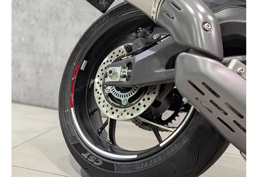 АВИЛОН - VOGE RR660S 662 см³ (99 л.с.) (99) 660 Красный - slide 0