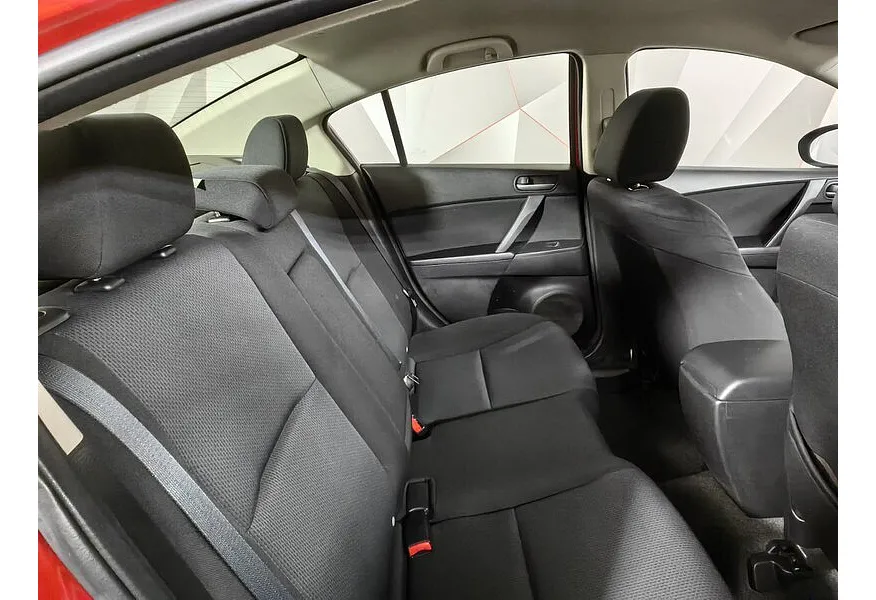 АВИЛОН - Mazda 3 1.6 AT (105 л.с.) Красный - slide 9