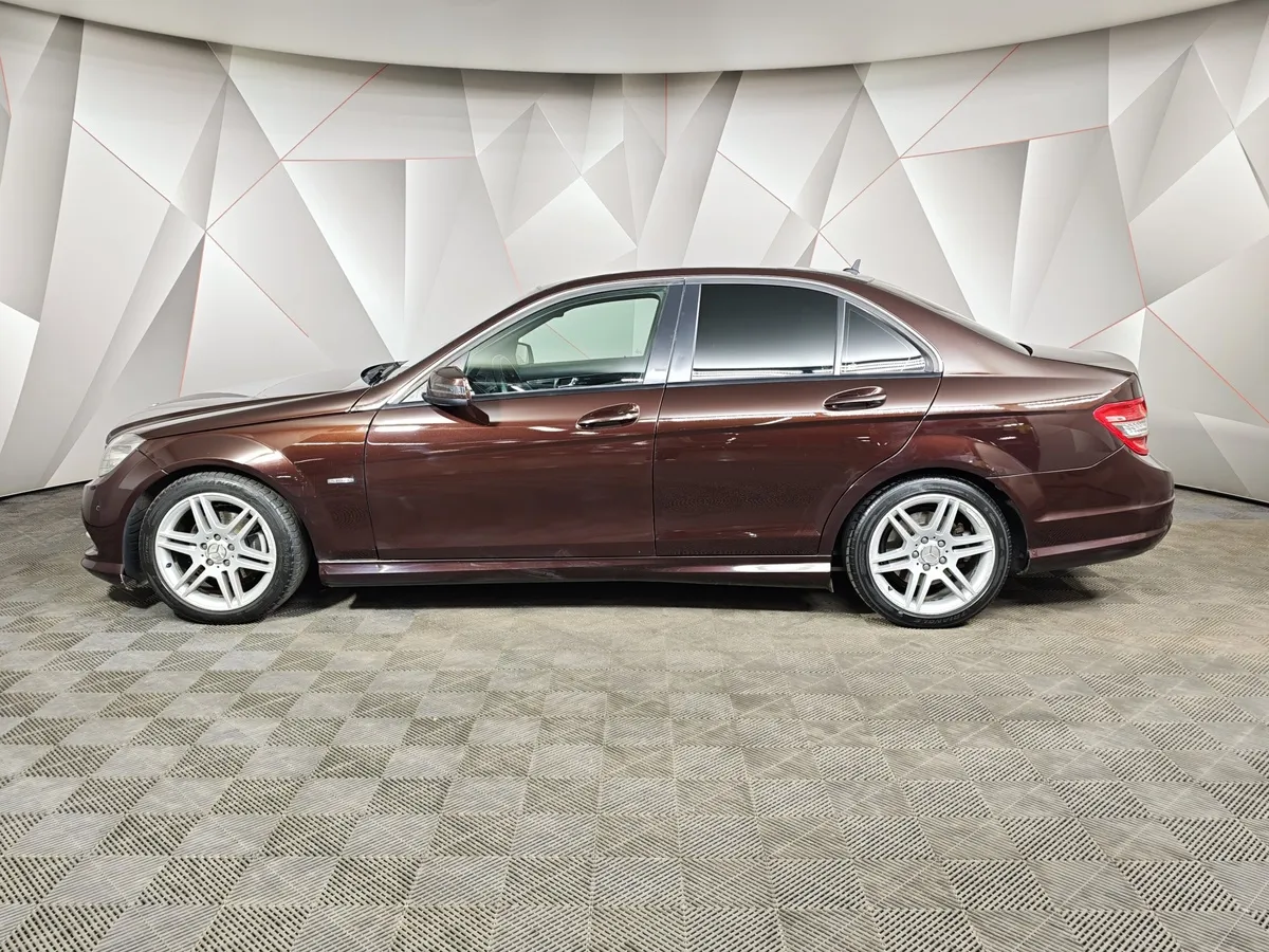 Mercedes-Benz C-Класс C 180 CGI BlueEFFICIENCY AT (156 л.с.) Коричневый в АВИЛОН. Слайд №5