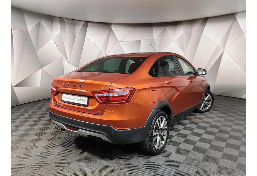 ВАЗ (Lada) Vesta 1.8 AMT (122 л.с.) Оранжевый в АВИЛОН. Слайд №2