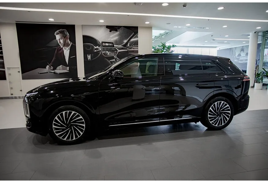 LIVE. Слайд №3